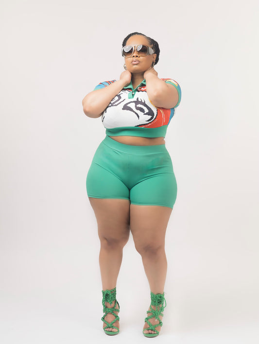 A look! Short sets, Sunglasses and heels.
