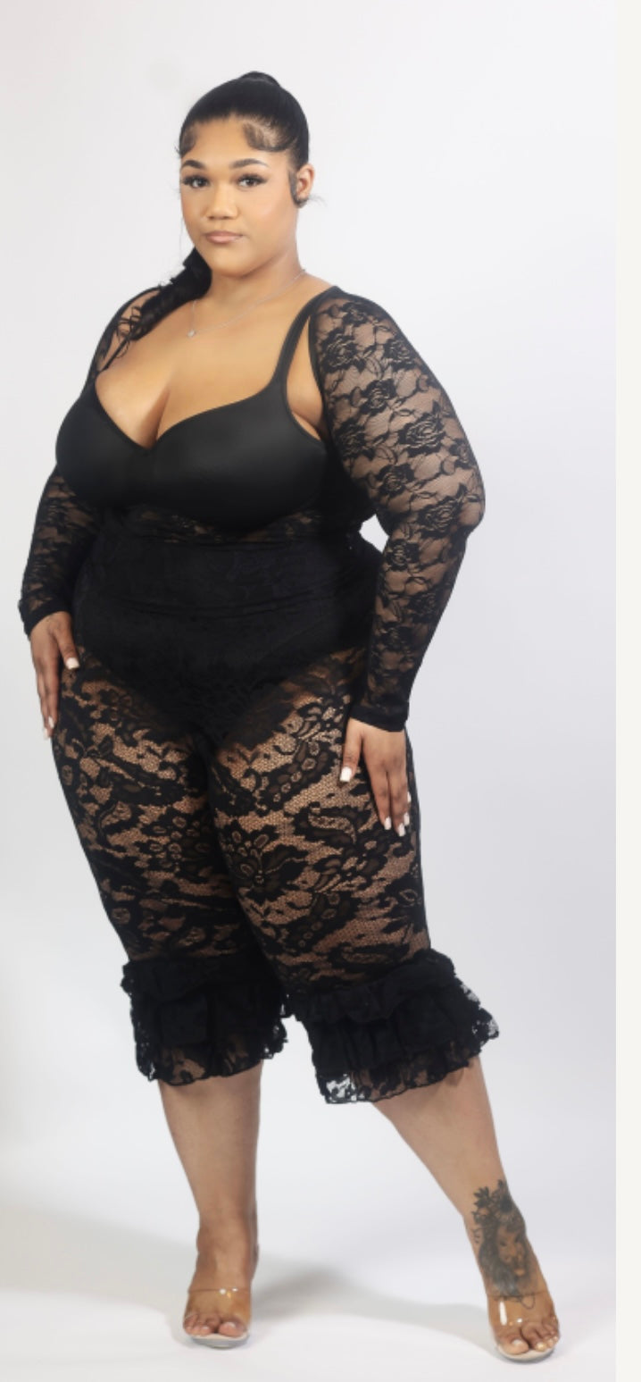 APF Lace Look (Sunglasses, Stripe top, Lace top, lace Capris are sold separately)